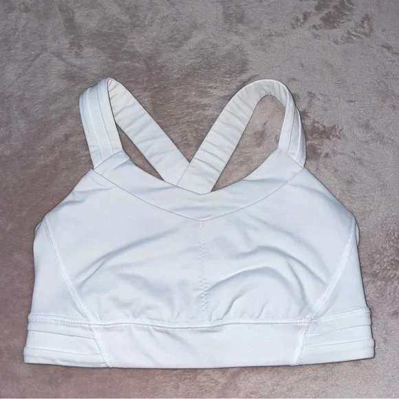 Lululemon sport bra size 4 - Picture 1 of 6